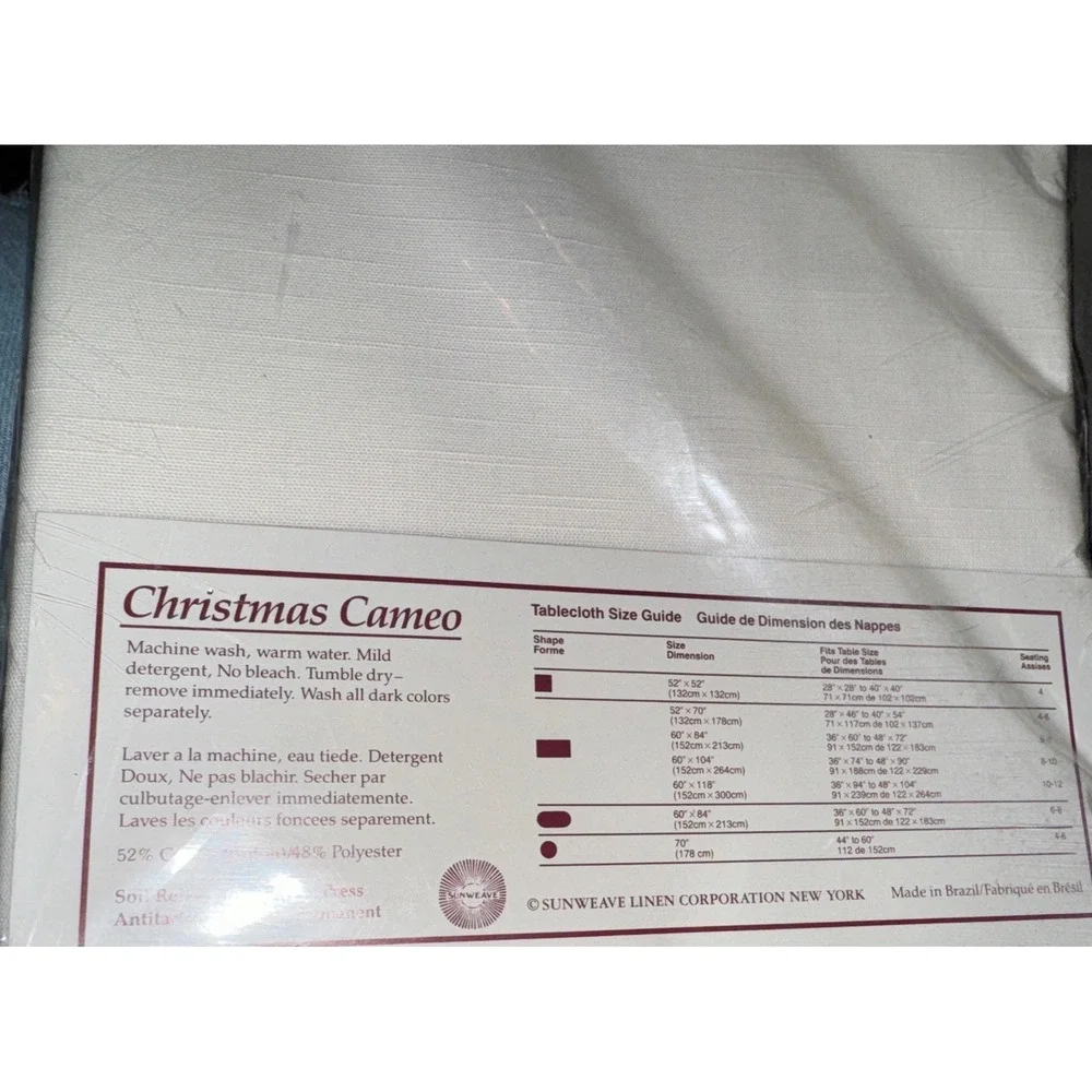 Holiday Designs For Dining Tablecloth Poinsettias 60 X 84